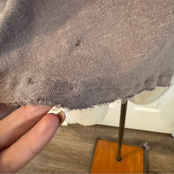 We The Free by Free People Ombré Distressed Long Sleeve Top G/L - Picture 3 of 8